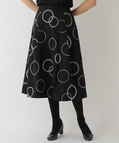 RBHAU26330  【洗える】サークル刺繍フレアスカート
