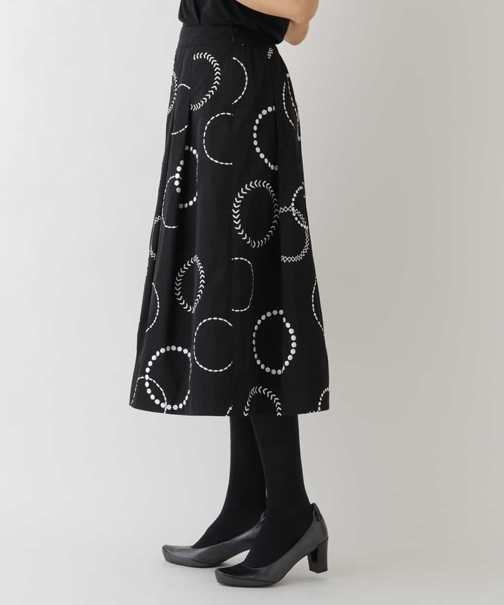RBHAU26330 HIROKO BIS(ヒロコ ビス) サークル刺繍フレアスカート ブラック