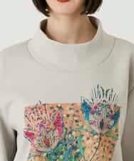 RBKAE39270 HIROKO BIS(ヒロコ ビス) 幾何アートフラワーボンディングプルオーバー ベージュ