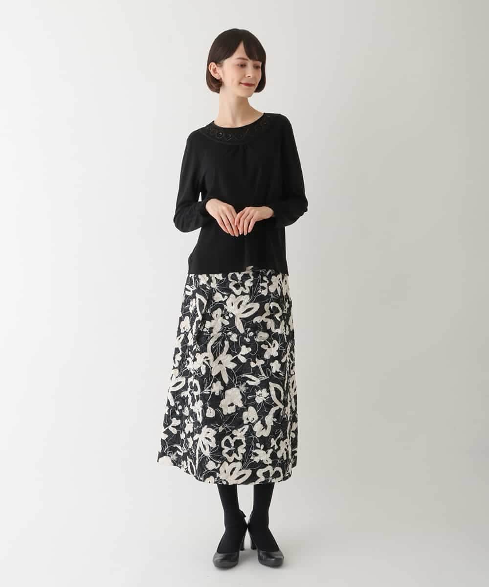 RBKAV05260 HIROKO BIS(ヒロコ ビス) 【洗える】ネックコンシャスデザインカットソー ホワイト