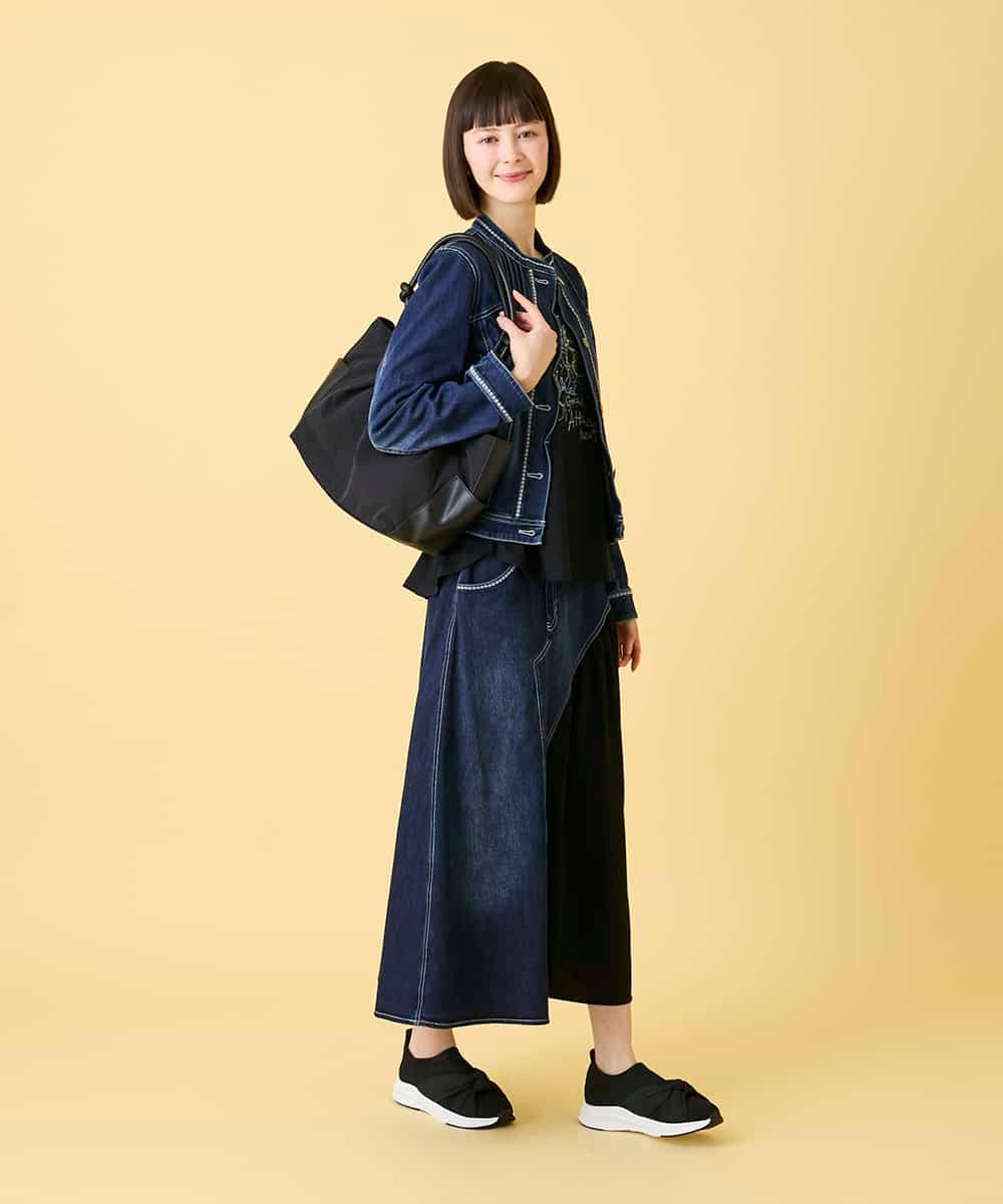 RBKED23230 HIROKO BIS(ヒロコ ビス) フローラルタイポTシャツ ブラック