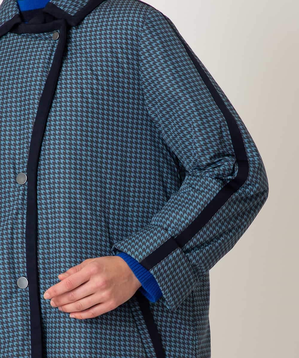 RBUAF01590 HIROKO BIS(ヒロコ ビス) 千鳥プリントテープアクセントダウンコート ネイビー