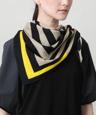 RG3FD02160 TRUNK HIROKO KOSHINO(ヒロココシノ) スクエアボーダースカーフ /洗える ベージュ