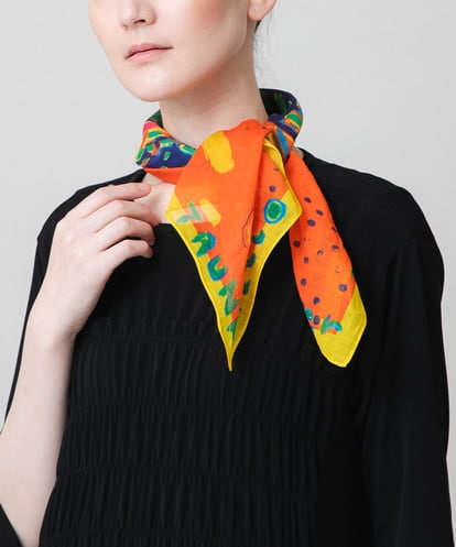 RG3GE01130 TRUNK HIROKO KOSHINO BEACHプリントスカーフ