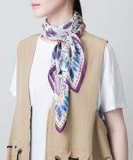 RG3HB01150 TRUNK HIROKO KOSHINO(ヒロココシノ) ペンギンプリントスカーフ アイボリー