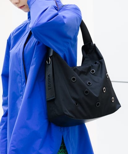 RG5AD01390 TRUNK HIROKO KOSHINO アイレットボンディングトートバッグ