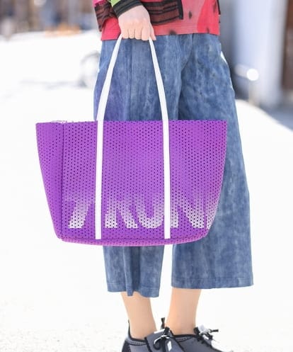 RG5FS01240 TRUNK HIROKO KOSHINO ロゴパンチングトート