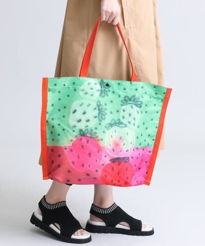 RG5FS02160 TRUNK HIROKO KOSHINO ストロベリープリントエコバッグ