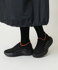 RG6ED11360 TRUNK HIROKO KOSHINO(ヒロココシノ) 【先行予約】ウエーブソールニットスニーカー ブラック