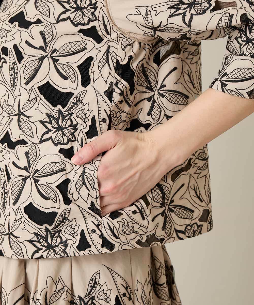 RHBFF11890 HIROKO KOSHINO(ヒロココシノ) カットワークフラワーブラウス /洗える ベージュ