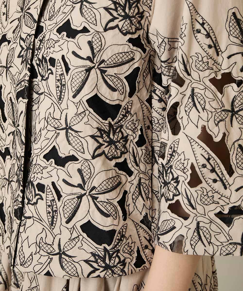 RHBFF11890 HIROKO KOSHINO(ヒロココシノ) カットワークフラワーブラウス /洗える ベージュ