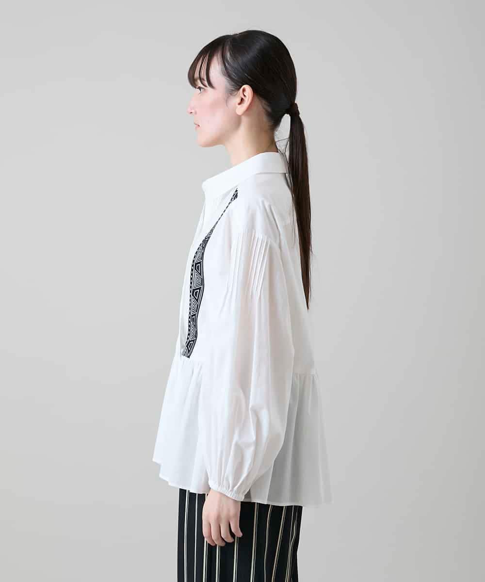 RHBGD04690 HIROKO KOSHINO(ヒロココシノ) 刺繍アクセントカシュクールブラウス/洗える ホワイト