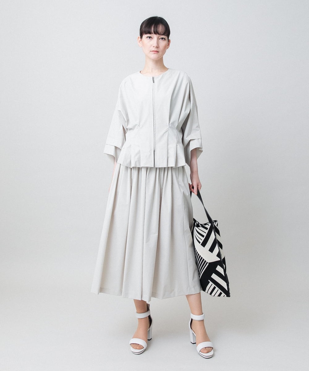 RHBGE20630 HIROKO KOSHINO(ヒロココシノ) タックアクセントジップアップブラウス/日本製/洗える グレージュ