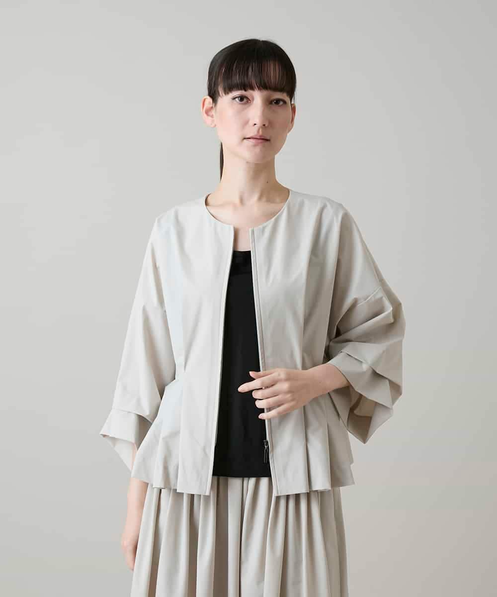 RHBGE20630 HIROKO KOSHINO(ヒロココシノ) タックアクセントジップアップブラウス/日本製/洗える グレージュ