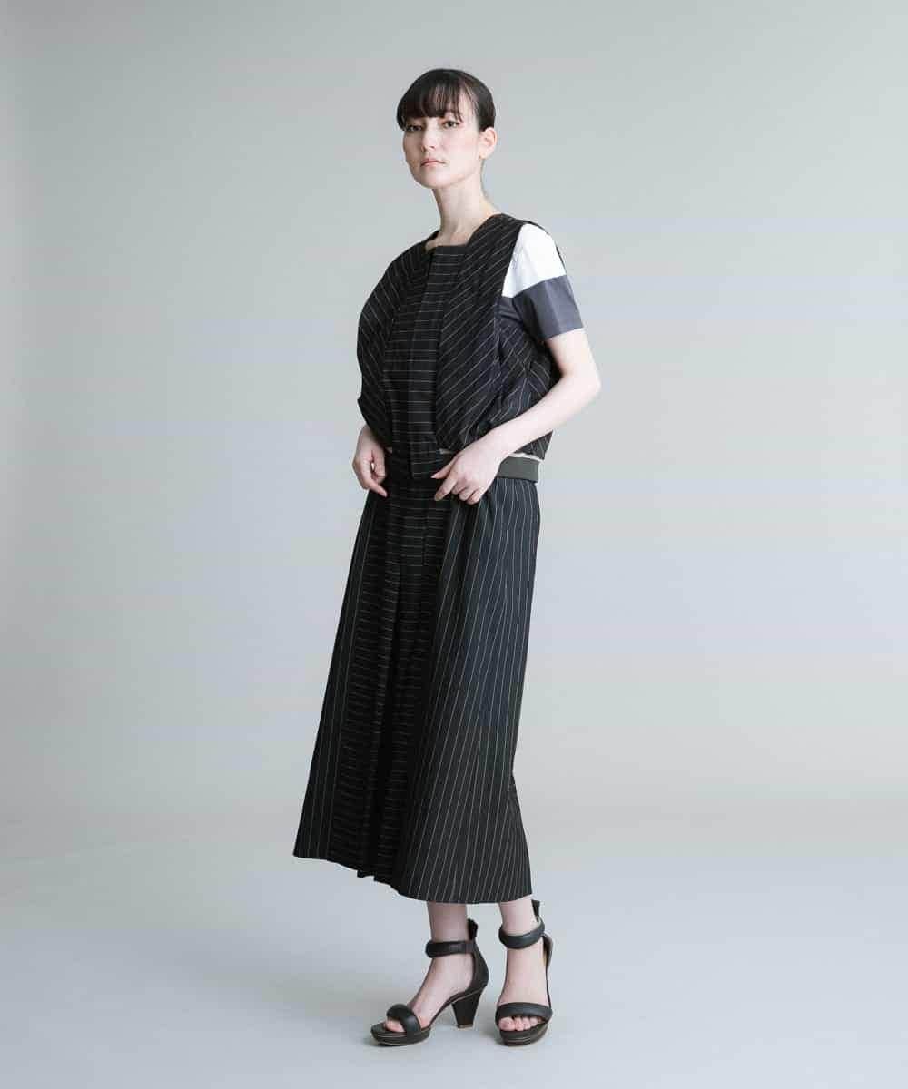 RHBHQ40580 HIROKO KOSHINO(ヒロココシノ) 【日本製】ストライププリーツベスト ダークグレー