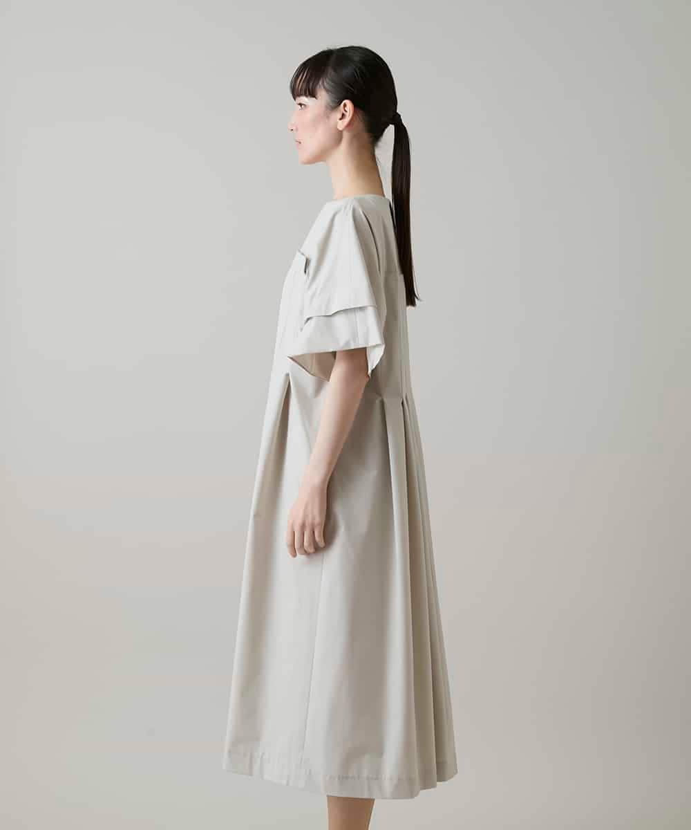 RHEGE20790 HIROKO KOSHINO(ヒロココシノ) タックアクセントプリーツワンピース/日本製/洗える グレージュ