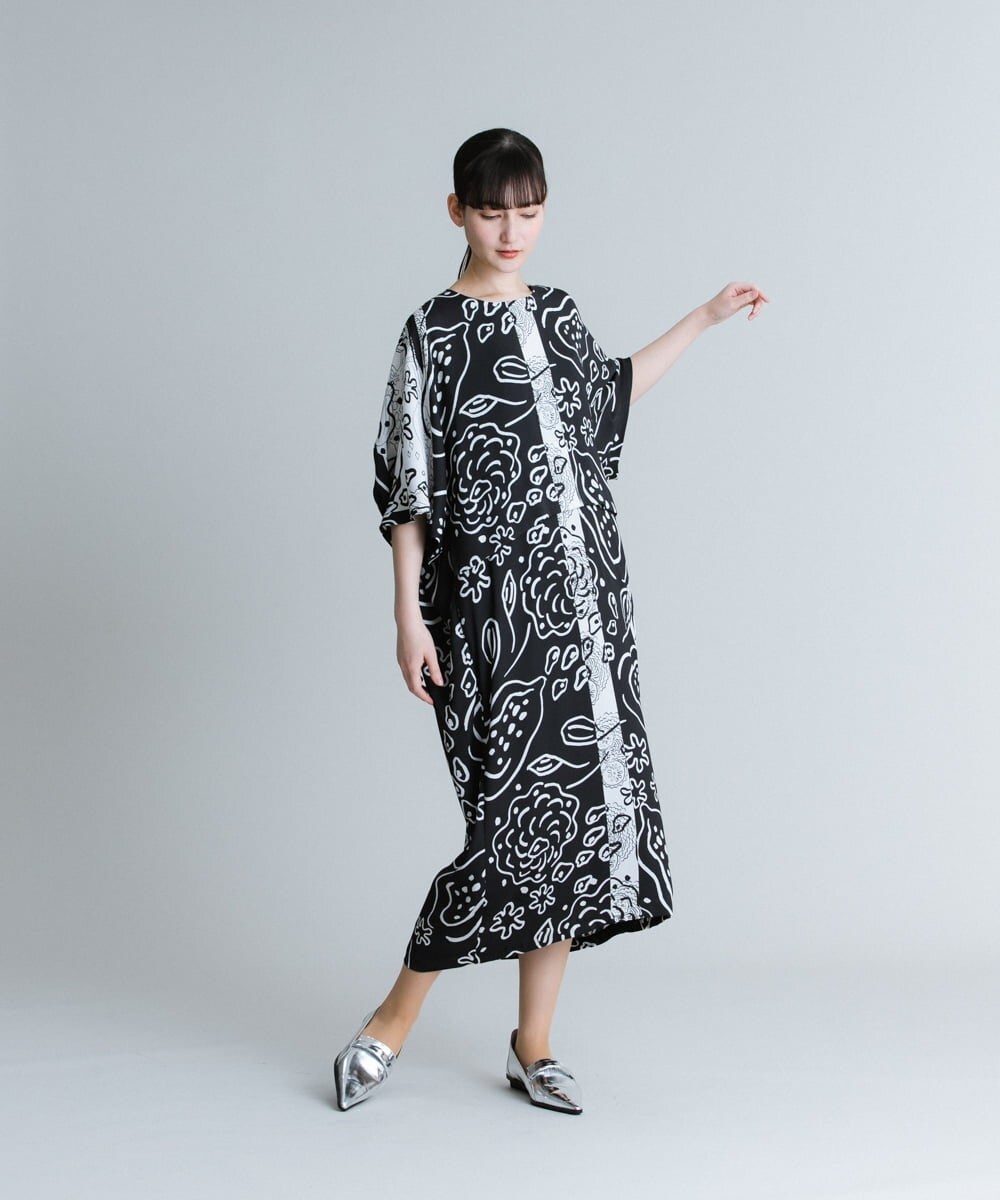 RHEGT27990 HIROKO KOSHINO(ヒロココシノ) アートフルーツプリントワンピース ブラック