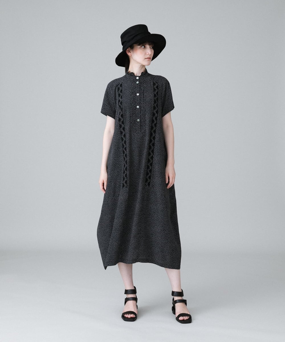 RHEHW33890 HIROKO KOSHINO(ヒロココシノ) ドットモノトーンプリントワンピース /洗える ブラック