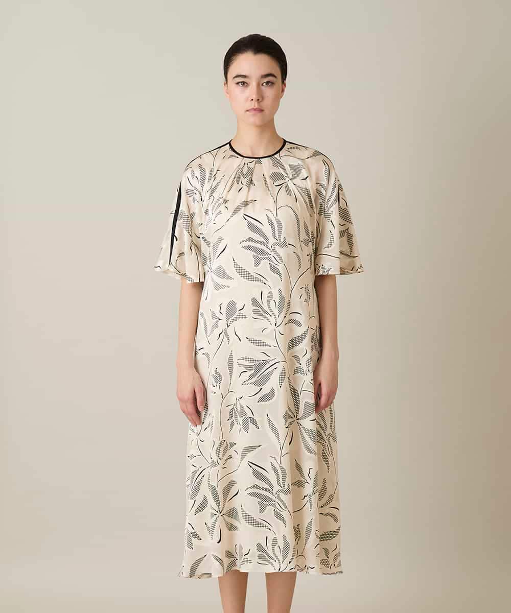 RHEXD10120 HIROKO KOSHINO(ヒロココシノ) ラインフラワーワンピース /日本製/洗える アイボリー