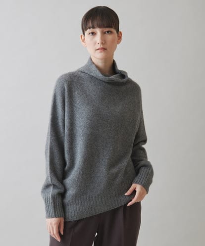 RHFAB32490 HIROKO KOSHINO ブレンドウールアシンメトリーデザインニット/日本製