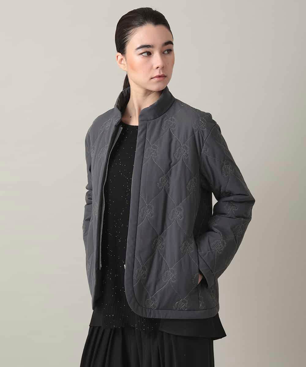 RHJED40890 HIROKO KOSHINO(ヒロココシノ) ロゴ刺繍キルティング中綿入りジャケット ダークグレー