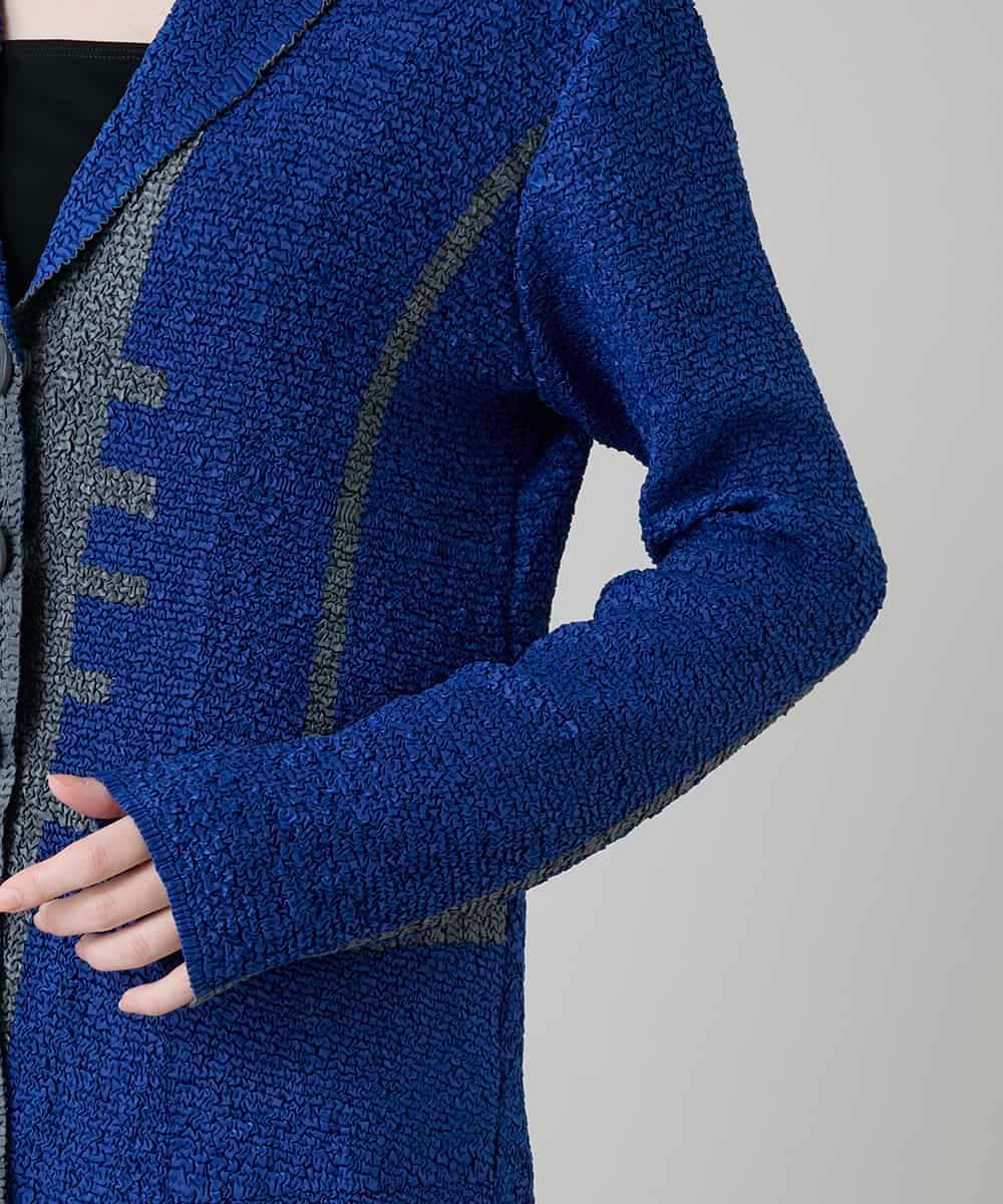 RHJFF06590 HIROKO KOSHINO(ヒロココシノ) プリーツバイカラージャケット /洗える ブルー