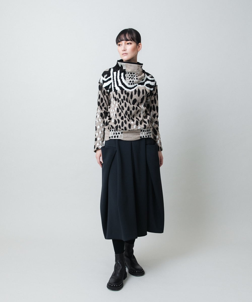 RHKAE14630 HIROKO KOSHINO(ヒロココシノ) 膨れジャカードデザインニットプルオーバー/日本製 ベージュ