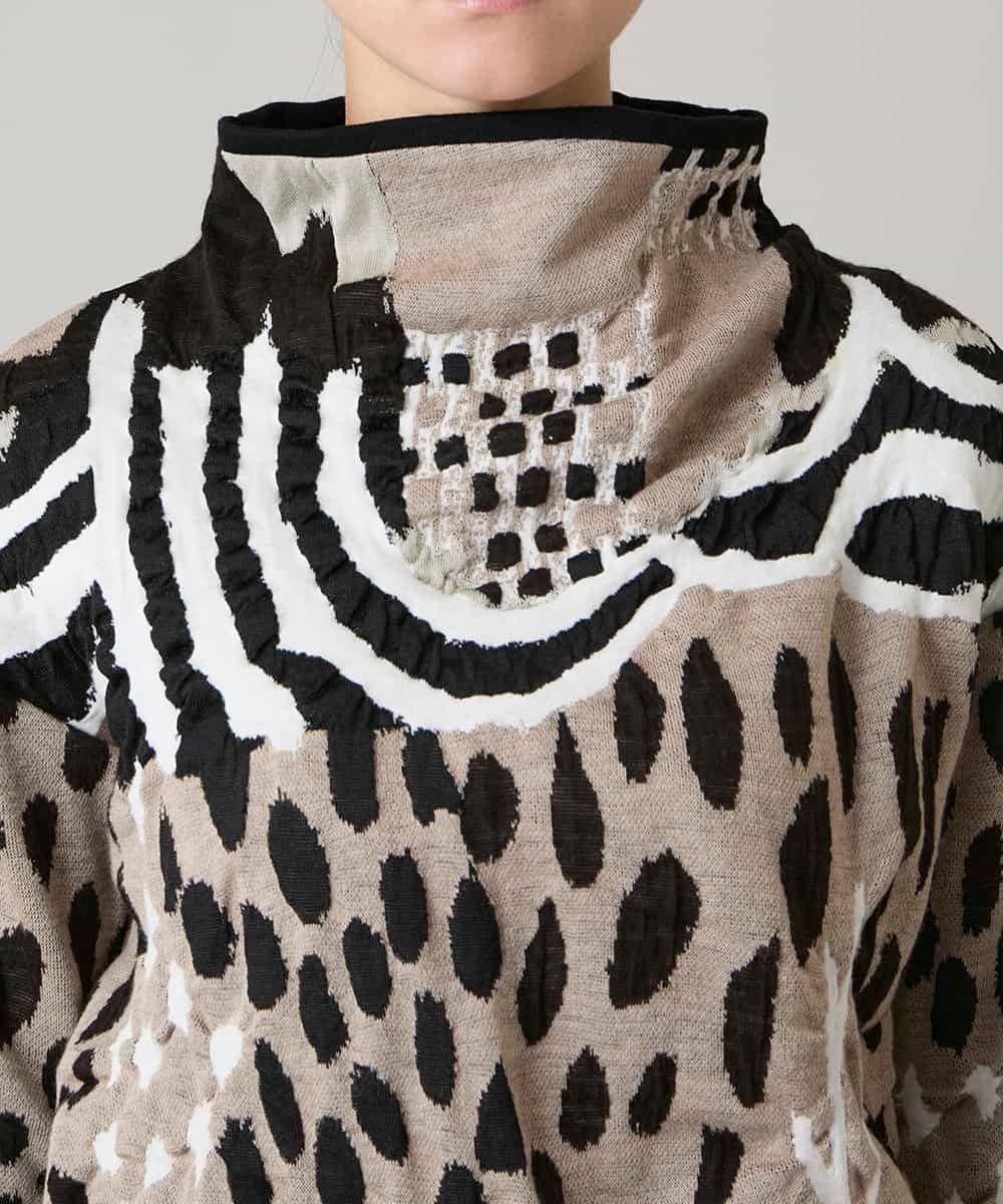 RHKAE14630 HIROKO KOSHINO(ヒロココシノ) 膨れジャカードデザインニットプルオーバー/日本製 ベージュ