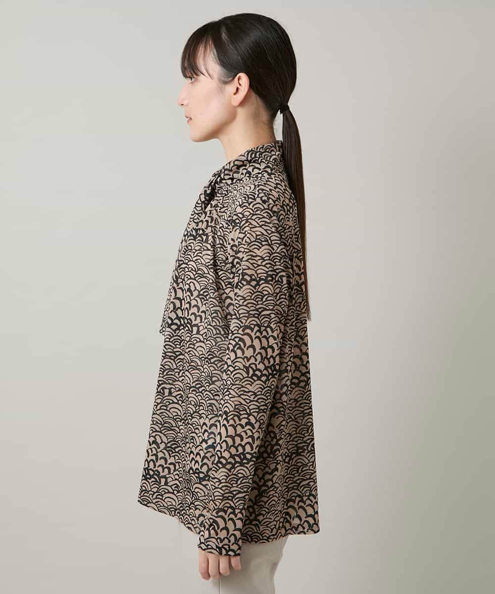 RHKCD32490 HIROKO KOSHINO(ヒロココシノ) アートプリントボウタイブラウス/日本製/洗える ベージュ