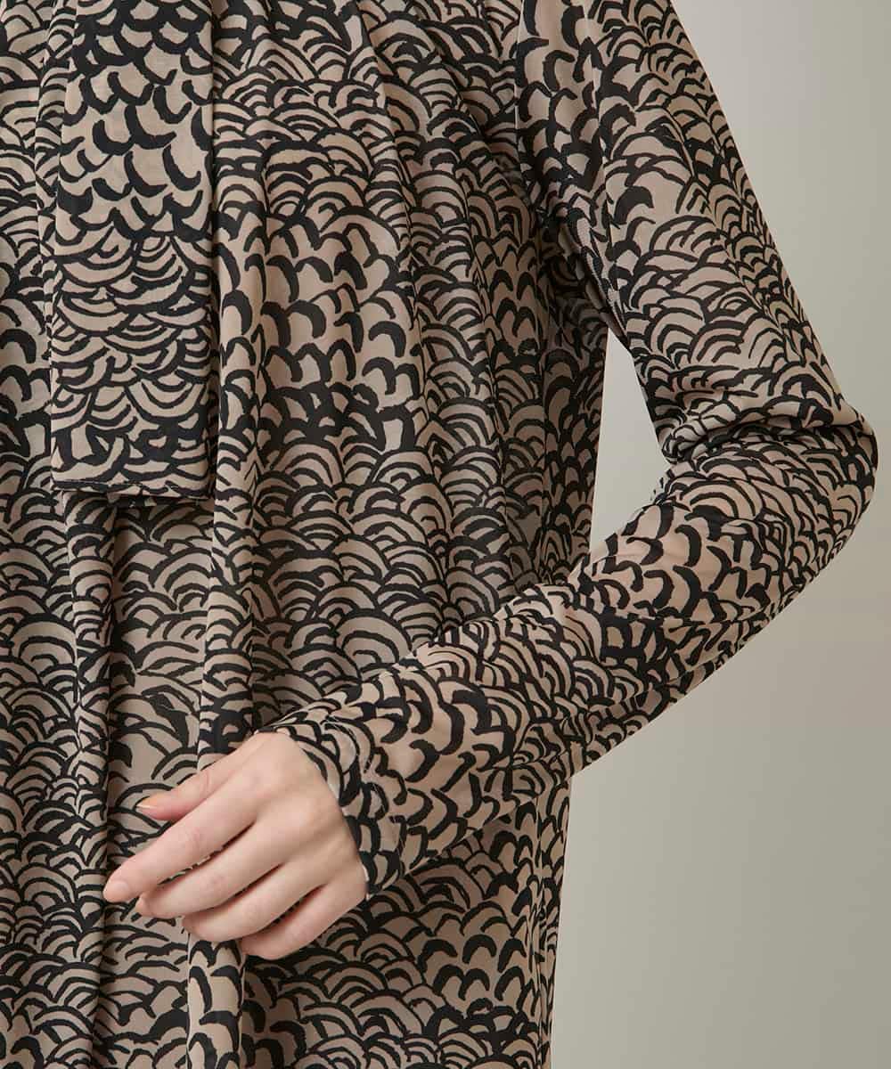 RHKCD32490 HIROKO KOSHINO(ヒロココシノ) アートプリントボウタイブラウス/日本製/洗える ベージュ