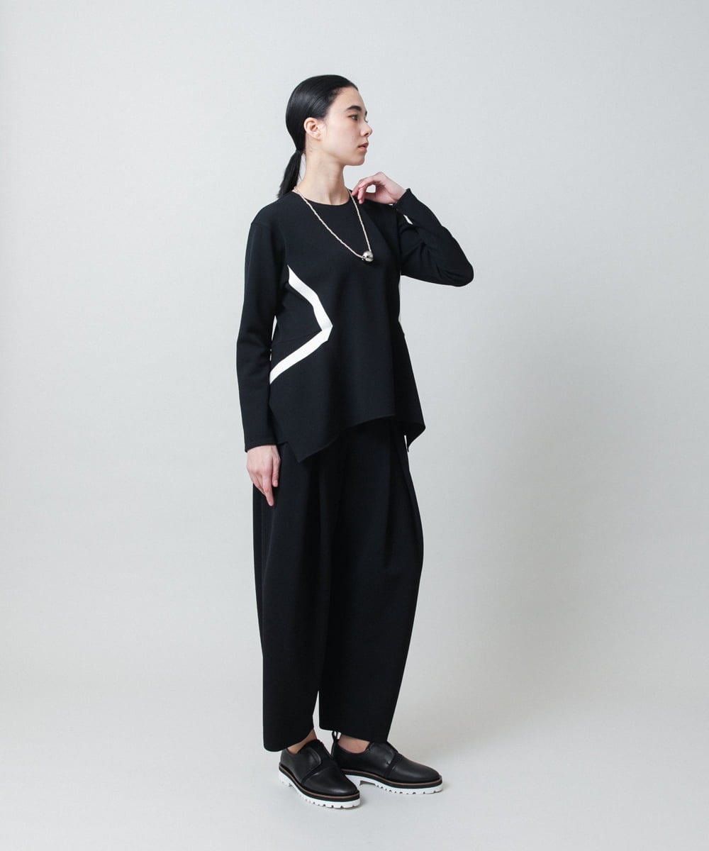 RHKED55390 HIROKO KOSHINO(ヒロココシノ) 配色ライン立体デザインプルオーバー /日本製/洗える ブラック