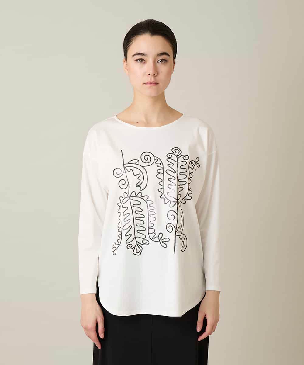 RHKFD03490 HIROKO KOSHINO(ヒロココシノ) ボタニカルモチーフ刺繍ロングTシャツ/洗える ホワイト