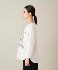 RHKFD03490 HIROKO KOSHINO(ヒロココシノ) ボタニカルモチーフ刺繍ロングTシャツ/洗える ホワイト