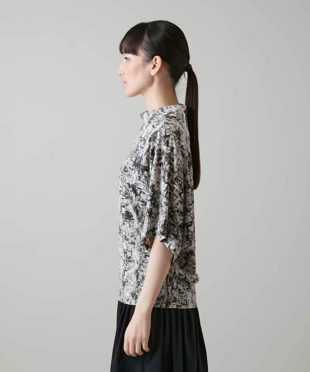 RHKGF30360 HIROKO KOSHINO(ヒロココシノ) アートプリントモックネックカットソー/日本製/洗える ベージュ