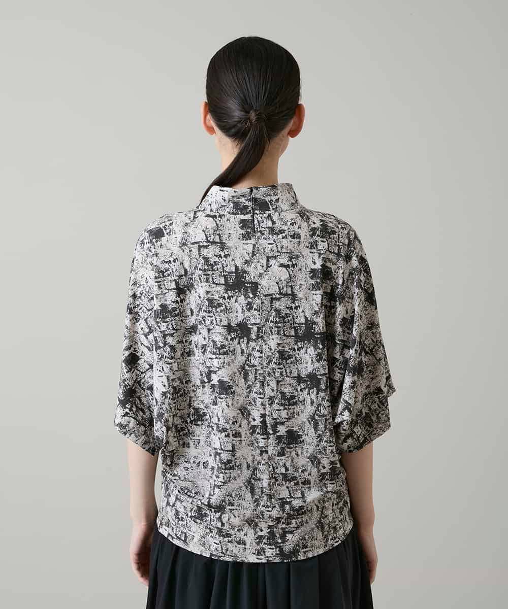 RHKGF30360 HIROKO KOSHINO(ヒロココシノ) アートプリントモックネックカットソー/日本製/洗える ベージュ