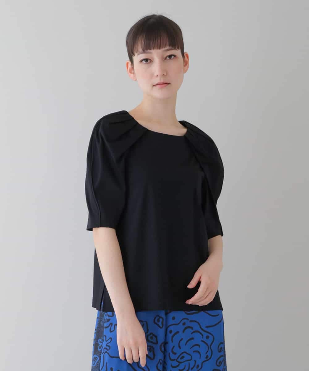 RHKGT22390 HIROKO KOSHINO(ヒロココシノ) 【洗える/日本製】タックデザインコンパクトカットソー ブラック