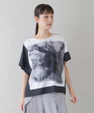 RHKGT31390 HIROKO KOSHINO(ヒロココシノ) 【洗える/日本製】墨絵プリントコンパクトTシャツ ホワイト