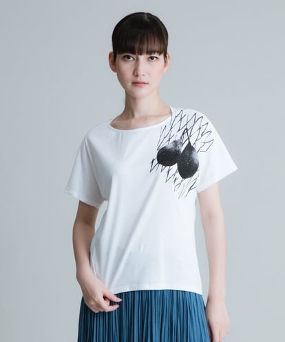 RHKHT42290  【洗える/日本製】洋梨プリントコンパクトTシャツ