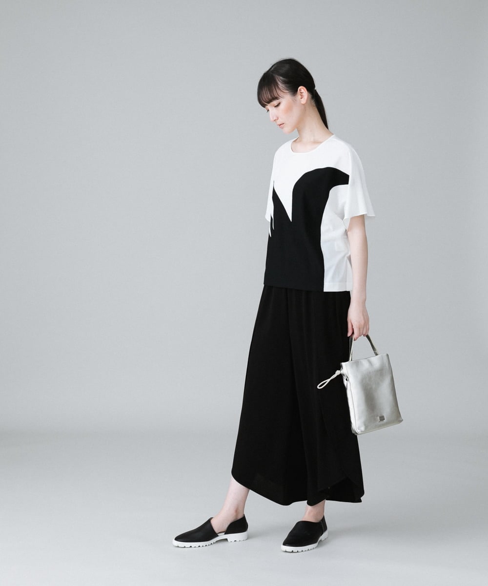 RHKHW30430 HIROKO KOSHINO(ヒロココシノ) モチーフ刺繍ブラウスTシャツ /日本製/洗える ホワイト