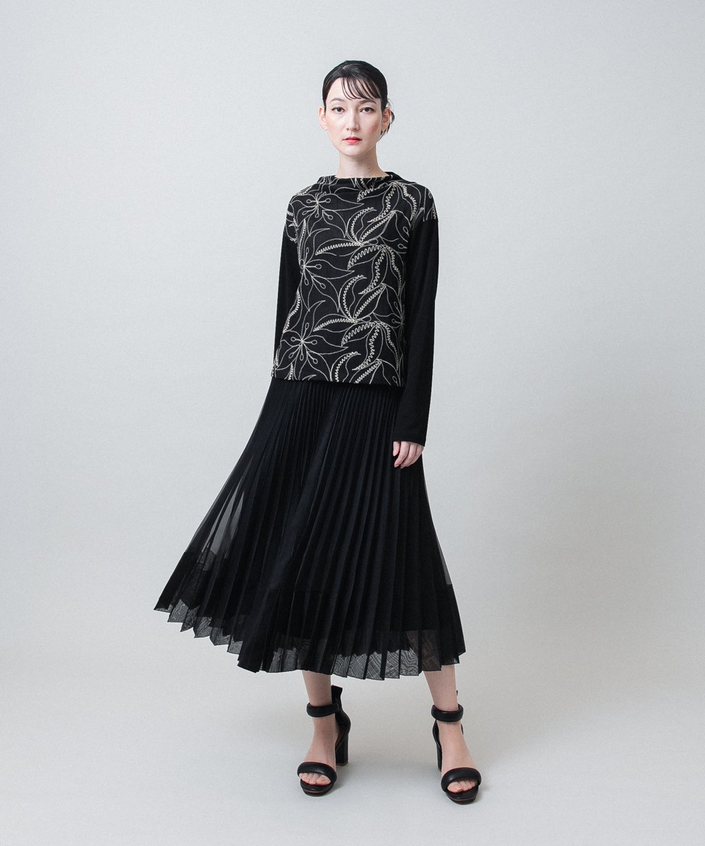 RHKJE25390 HIROKO KOSHINO(ヒロココシノ) アラベスク刺繍デザインチュールカットソー /日本製/洗える ブラック