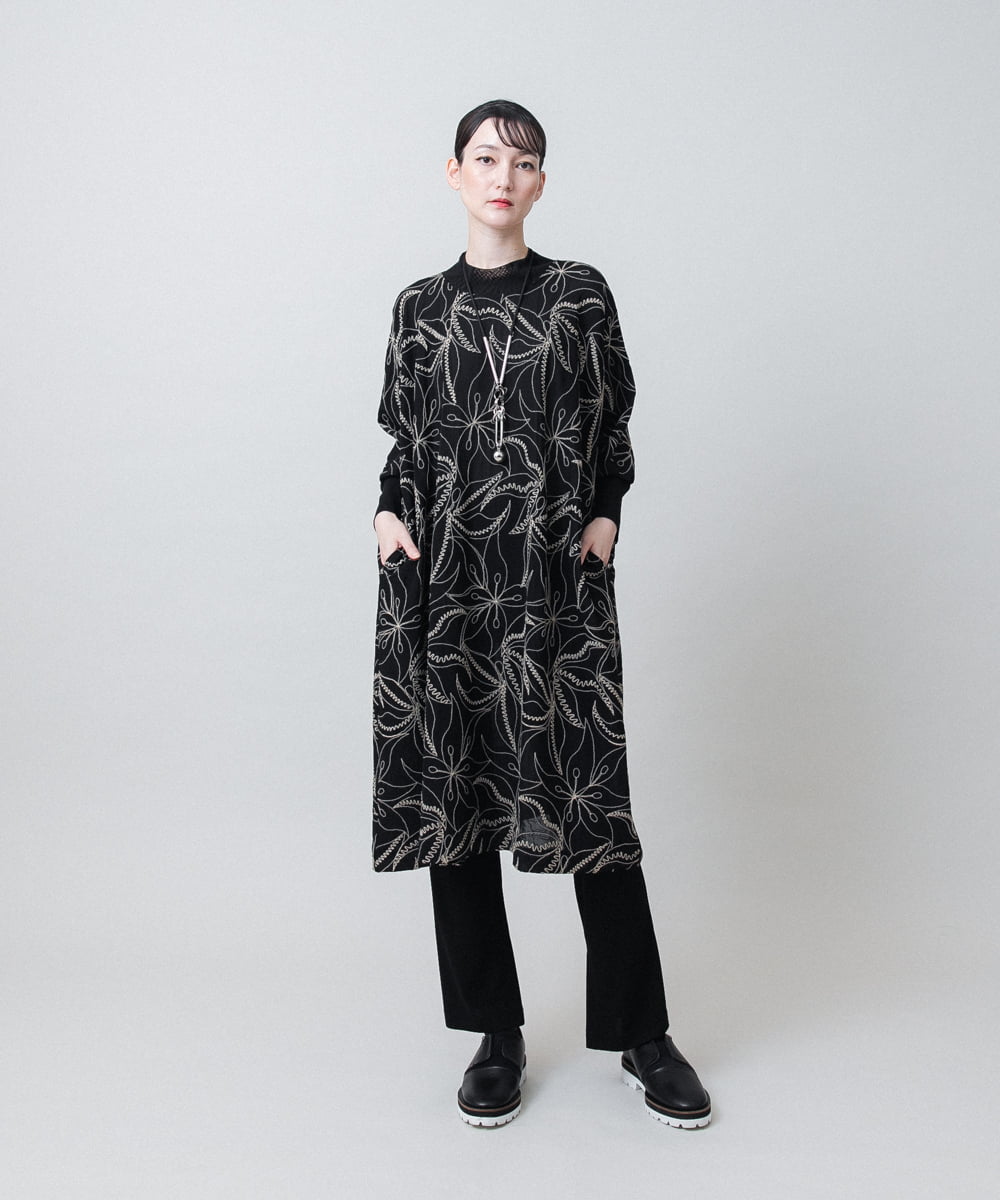 RHPJE25790 HIROKO KOSHINO(ヒロココシノ) アラベスク刺繍デザインチュールチュニック /日本製/洗える ブラック