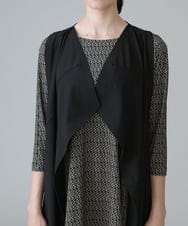 RHTHX36360 HIROKO KOSHINO(ヒロココシノ) カットスイッチデザインベスト /日本製/洗える ブラック