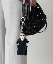 RK2CD04130 HIROKO KOSHINO(ヒロココシノ) ドールチャーム/日本製 ネイビー