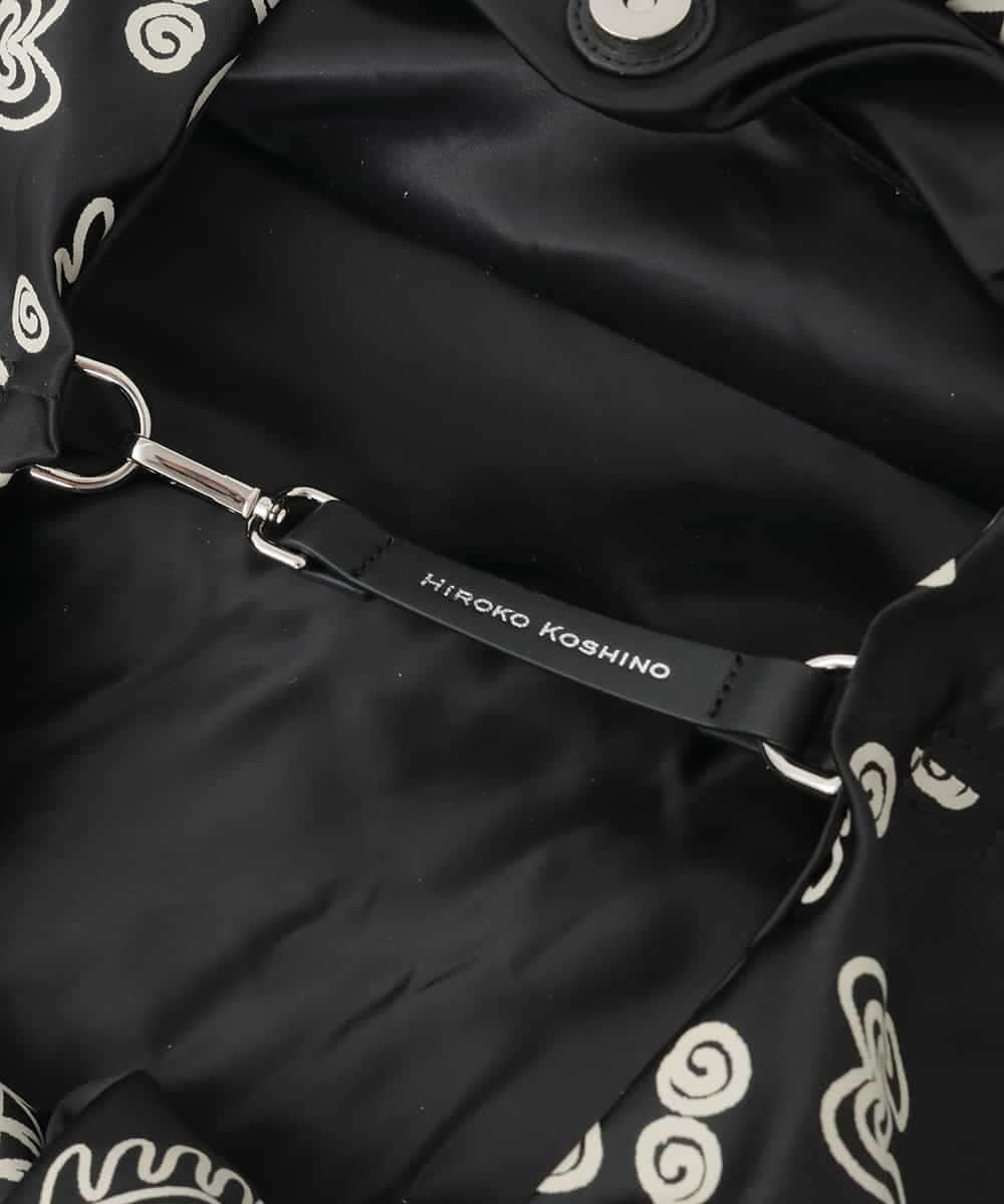 RK5FD01390 HIROKO KOSHINO(ヒロココシノ) ボタニカルプリントバッグ ブラック