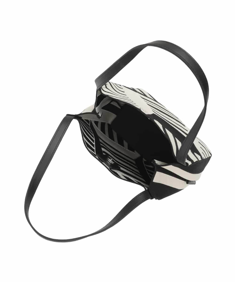 RK5GE02360 HIROKO KOSHINO(ヒロココシノ) ジオメトリックスクエアニットバッグ アイボリー