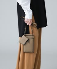 RK5JT02290 HIROKO KOSHINO(ヒロココシノ) イタリアンレザーモバイルポシェット ベージュ