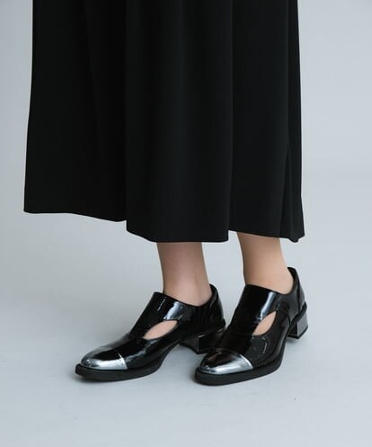 RK6AS01430 HIROKO KOSHINO 【日本製】エナメルフラットシューズ