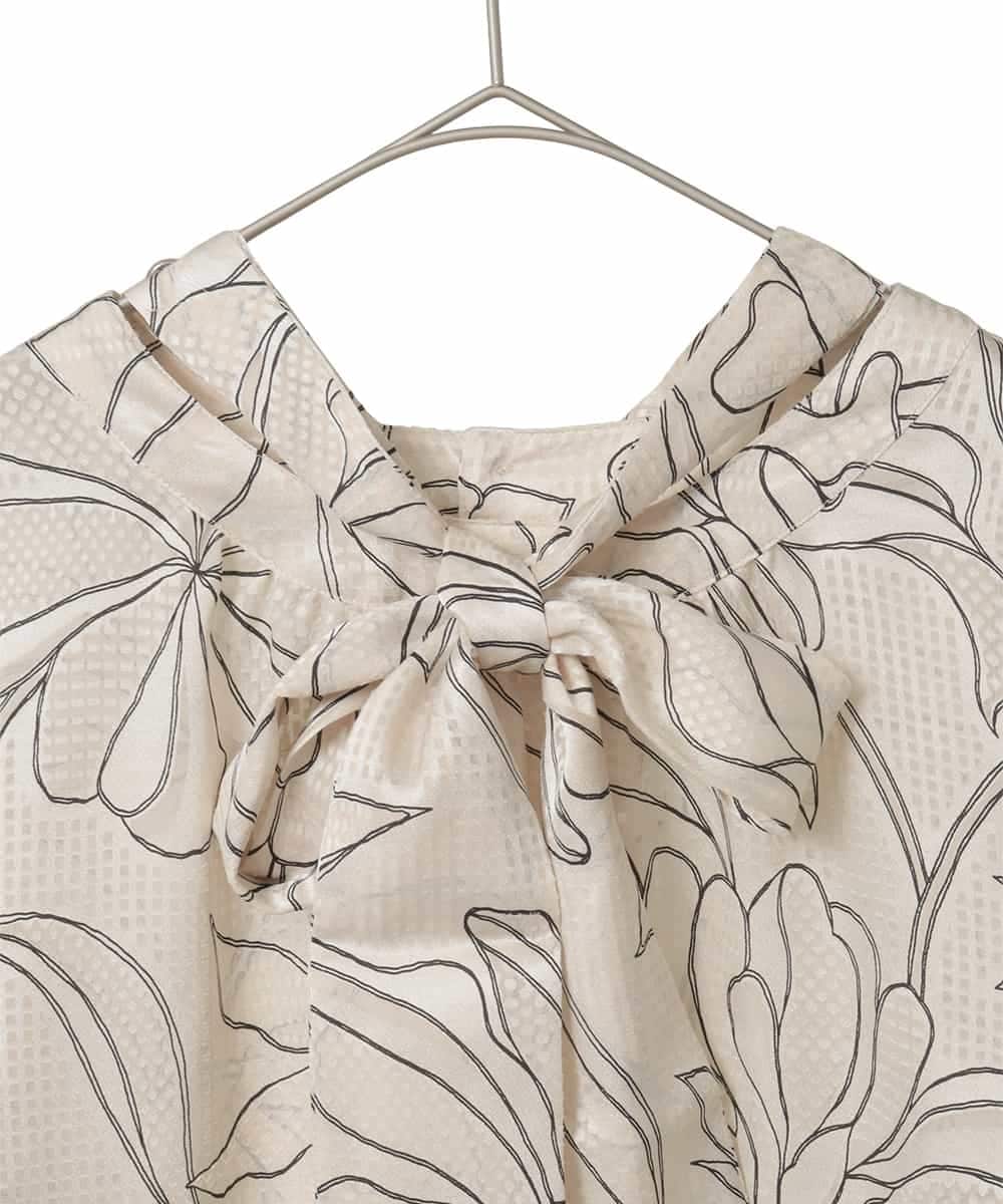 RLBED55310 HIROKO BIS GRANDE(ヒロコ ビス グランデ) ボタニカルモチーフプルオーバーブラウス アイボリー