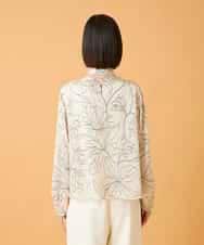 RLBED55310 HIROKO BIS GRANDE(ヒロコ ビス グランデ) 【大きいサイズ】ボタニカルモチーフプルオーバーブラウス /洗える アイボリー