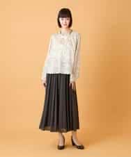 RLBED55310 HIROKO BIS GRANDE(ヒロコ ビス グランデ) 【大きいサイズ】ボタニカルモチーフプルオーバーブラウス /洗える アイボリー